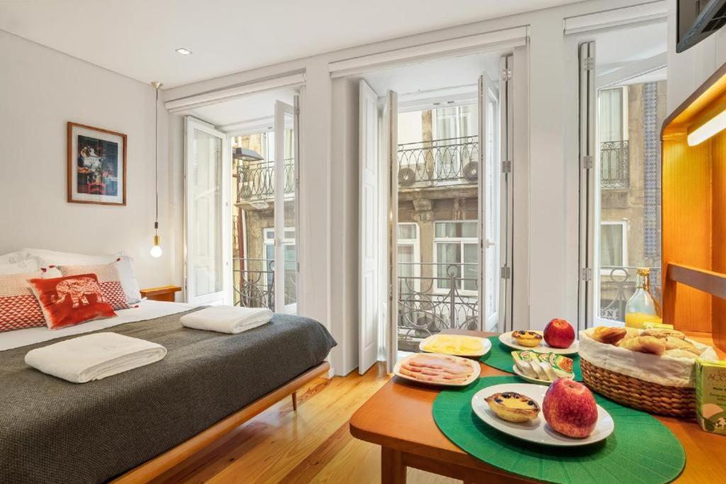 Host Wise - Lovely Shinny Flats With Balcony - Clerigos Porto Eksteriør billede